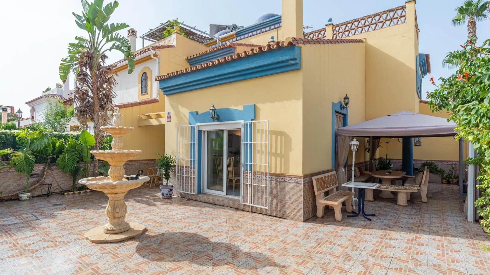Villa Valentina - Renovated On Los Alamos Beach contacts